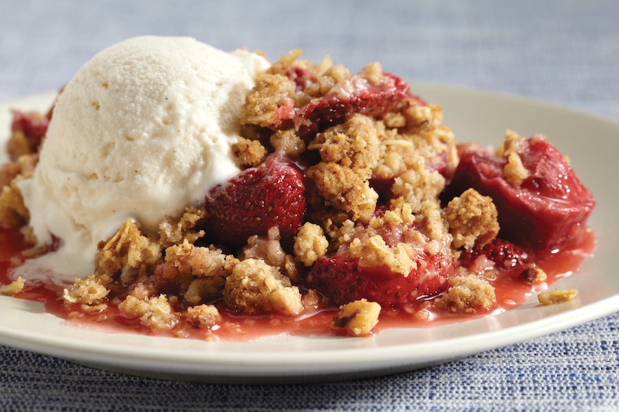 Strawberry Rhubarb Crisp